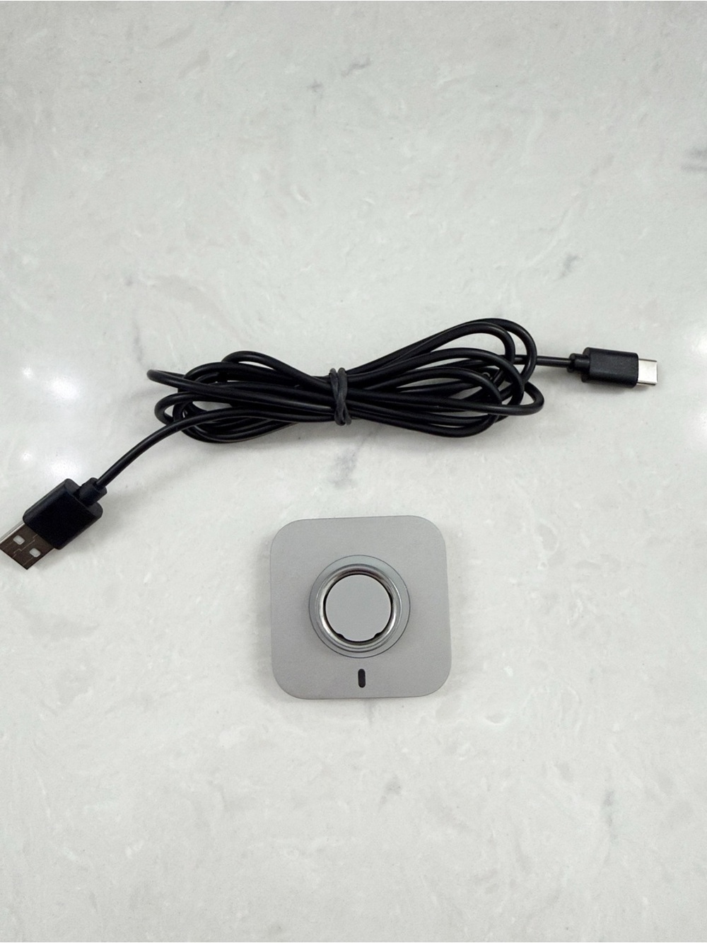 Oura Ring Generation 4 Silver Health Sleep Tracker Device & Charger Size 8